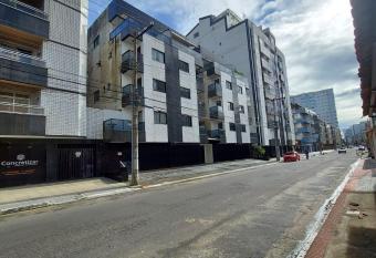 ED. Milton Bas  lio, Praia do Morro allows 18 year olds to book a room