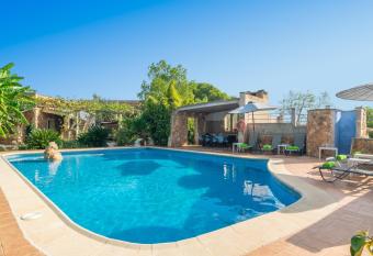 Ses Planetes has Balcony rooms