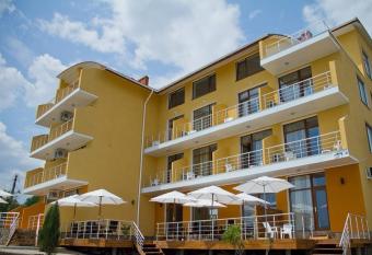 Villa Lavanda has Balcony rooms