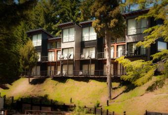 Las Aguas R  o Bonito has Balcony rooms