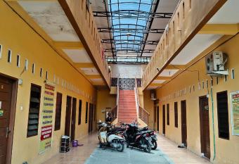 Yellow House allows 18 year olds to book a room