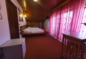 Pensiunea Melinda has Balcony rooms