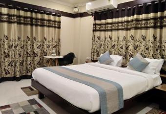 Hotel Rose Mansion Manyata Tech Park has Balcony rooms