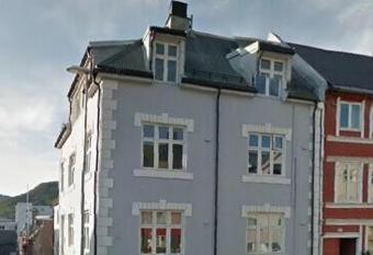 Homestay in Prestenggata allows 18 year olds to book a room