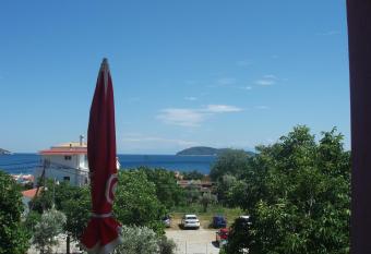 SKIATHOS STUDIOS has Balcony rooms