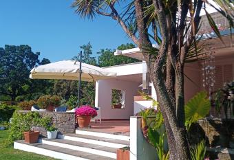 Casa de la Luna allows 18 year olds to book a room