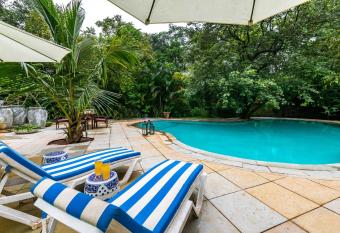 Kay Villa by StayVista with Pool, Lawn, Gazebo, Hammoc & Stunning interiors allows 18 year olds to book a room