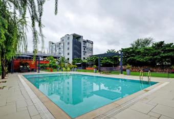 Treebo Premium Sr House 6 Km From City Palace Of Udaipur has Smoking rooms