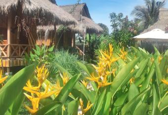 Bird of Paradise Bungalows has Balcony rooms
