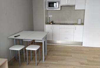 APARTAMENTO SENDA SUR has Balcony rooms