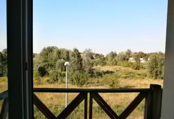 Dom   aglowiec allows 18 year olds to book a room