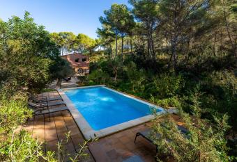 Finca Perello has Balcony rooms