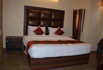 Home Inn Shimla B&B has Balcony rooms