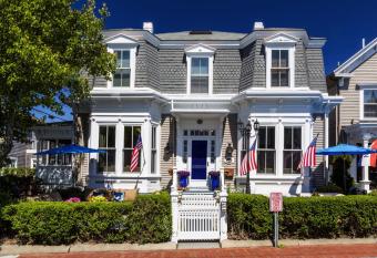 Prince Albert Guest House, Provincetown allows 18 year olds to book a room