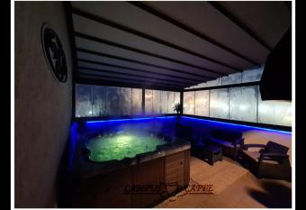 Campus Caffe Mansion has Balcony rooms