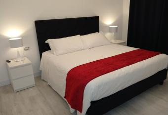 Villa Beatrice allows 18 year olds to book a room