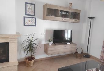 Casa nueva en Urbanizaci  n la Biznaga has Balcony rooms