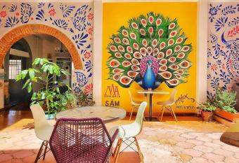 MESON AMELIA has Balcony rooms