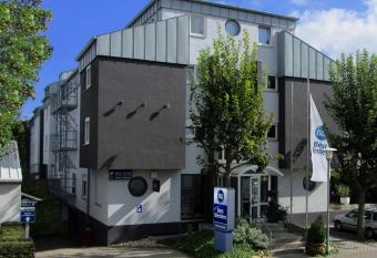 Best Western Hotel am Kastell allows 18 year olds to book a room