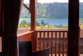 BUYAN LODGE lake view villa has Balcony rooms