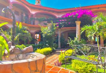 Encanto de la Sierra Hotel allows 18 year olds to book a room