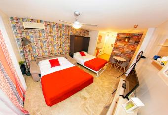 Zenplaya Bajo 3 has Balcony rooms