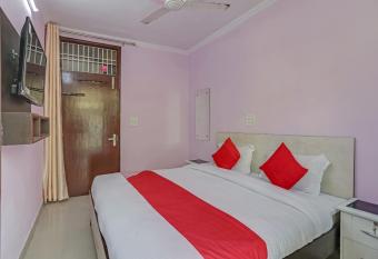 OYO 76228 RJ Residency allows 18 year olds to book a room