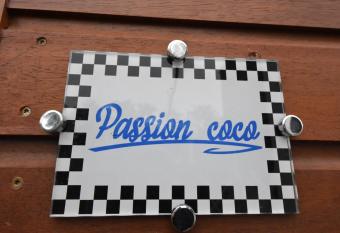 Maison de 2 chambres avec sauna jardin clos et wifi a Sainte Anne a 5 km de la plage has rooms with a private hot tub