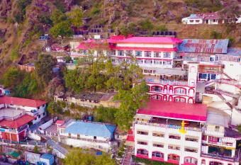 Amara Hill Queen Mussoorie has Smoking rooms
