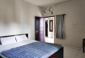 OYO 90096 Hotel Tiana allows 18 year olds to book a room