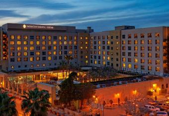 InterContinental Jordan, an IHG Hotel allows 18 year olds to book a room