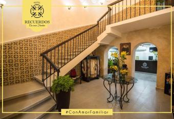 Hotel Recuerdos allows 18 year olds to book a room