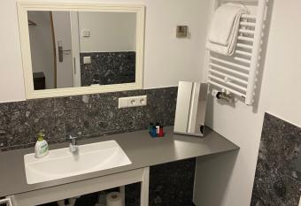 Ochsen Hotel Am Mehlsack has Balcony rooms