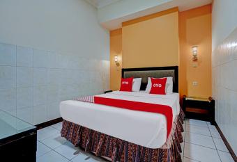 OYO 90103 Hotel Palem allows 18 year olds to book a room