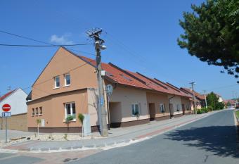 Apartm  ny Za Dvorem has Balcony rooms