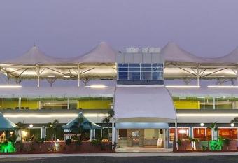 Simcha Island has Smoking/Balcony rooms