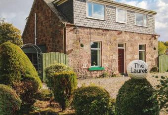 The Laurels Guest House allows 18 year olds to book a room