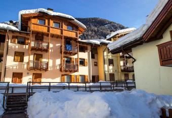 Casa Angelina has Balcony rooms