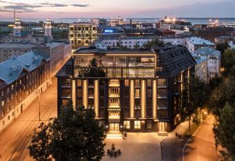 Bob W Ambassador allows 18 year olds to book a room