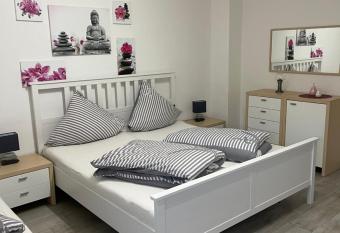 Sweet Home Appartements allows 18 year olds to book a room