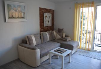 PINGO 2 has Balcony rooms