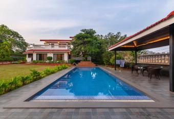 Casa Enchante by StayVista - Pool, views, ping pong, and a lush lawn for a perfect retreat allows 18 year olds to book a room