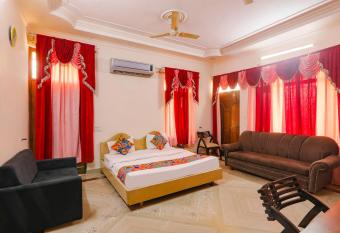 FabHotel Raka Inn allows 18 year olds to book a room