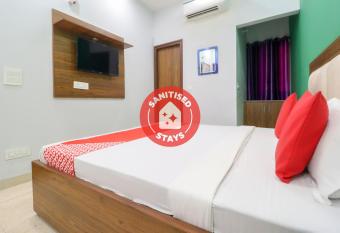 OYO Hotel Shaurya allows 18 year olds to book a room