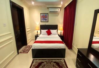 Majestic Hotel has Balcony rooms