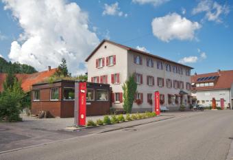 Gasthof und Pension zum Kreuz has Balcony rooms