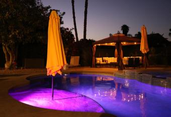 Oasis on Concepcion has Balcony rooms