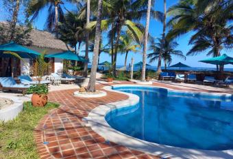 Asha Boutique Hotel has Balcony rooms