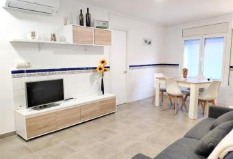 Apartamento el Cau, acogedor y cerca del Montseny allows 18 year olds to book a room