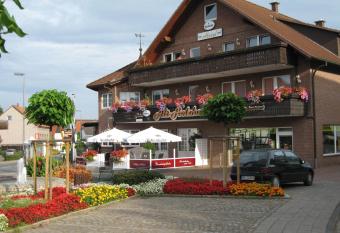 Hotel Alt-Holzhausen has Balcony rooms